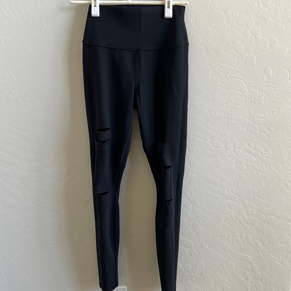 Alo ripped front leggings